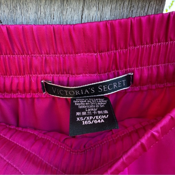 Victorias Secret XS Classic Hot Pink Satin Slip Pj Pyjama Mini Shorts Soft Silk - Picture 3 of 4